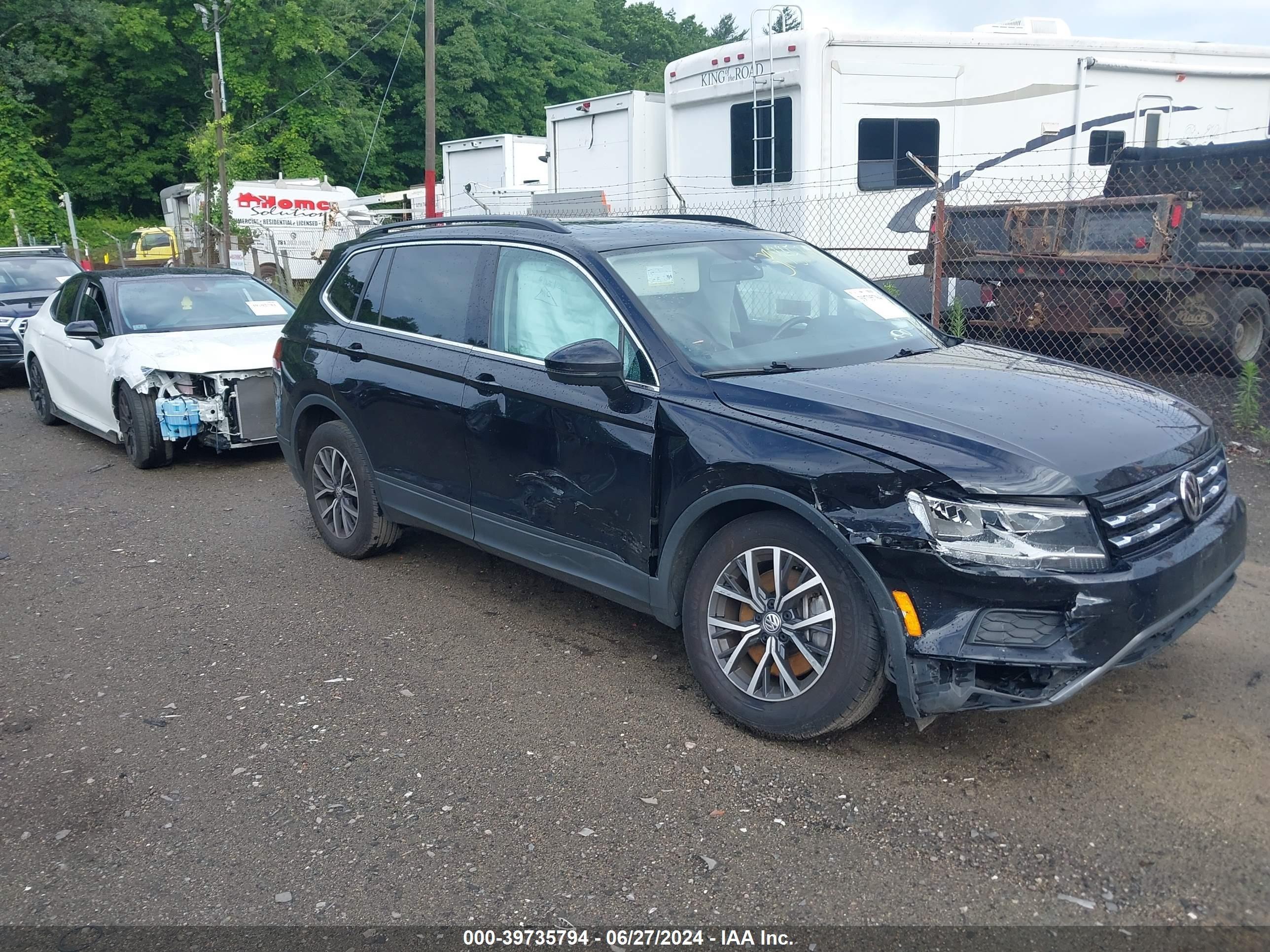 2019 VOLKSWAGEN Tiguan SE przed
